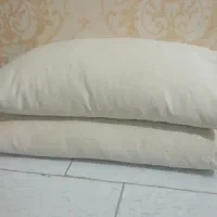 بالشت پر وموکت