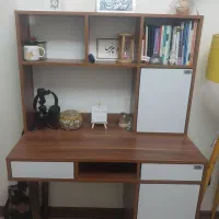 میز و آباژور