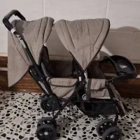 کالسکه دوقلو