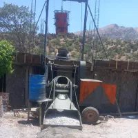 بتون ریزی با دستگاه خلاطه