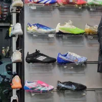 مرجع کتونی|کیف، کفش، کمربند|اسفراین, |دیوار