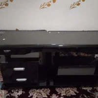 میز تلویزیون شیشه ایی