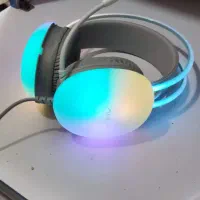 هدفون آئولا