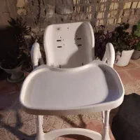 صندلی غذا خوری کودک درحد نو