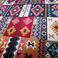 فرش 9متری و کنار تمیز در حد نو|فرش|صدرا-فارس, فاز ۲|دیوار