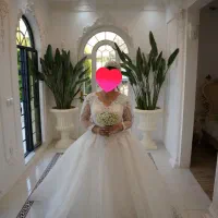 لباس عروس مزون‌دوز لوکس ، فقط یک‌بار استفاده.