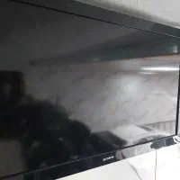 فروشنده و خریدار تلوزیون