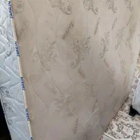 فروش یک تشک ۲ نفره و یکعدد یکنفره زرین