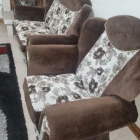 مبل راحتی مبلیران آینه و آباژور و دو عدد میز|مبلمان خانگی و میز عسلی|رویان, |دیوار