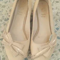 کفش نو که فقط یکبار استفاده شده