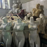 مانکن زنانه تک گیت رگال دوگیره چوب کار گردون قوطی|فروشگاه و مغازه|مشهد, ایثار|دیوار