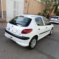 206 مدل 1400 در حد صفر