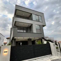 ویلا-تریبلکس-مستقل-استخر-دار