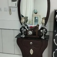 میز آینه و شمعدان