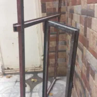 یک عدد پنجره۱در۱ نیم نونو۲۵کیلو کیلوی۵۰هزاز