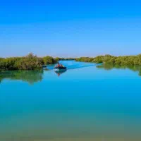 تور گشت جزیره زیبای قشم باتویوتا کرولاوتویوتا کمری|تور و چارتر|قشم, |دیوار