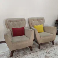دو عدد کاناپه تک نفره|مبلمان خانگی و میز عسلی|تهران, تاکسیرانی|دیوار