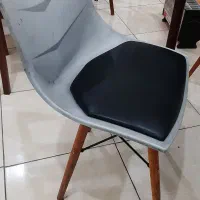 میز و صندلی و سه پایه نقاشی|صندلی و نیمکت|خرم‌آباد, |دیوار