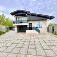 350متر زمین 160متر بنا سند تک‌برگ چنددقیقه ای دریا