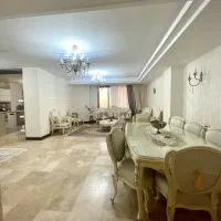 واحد ۱۳۵ متری/فول ۲ پارکینگ/استخر دار /تاپ لوکیشن