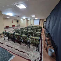 سالن همایش رایگان با تهویه مناسب|اجارهٔ کوتاه‌مدت دفتر کار و فضای آموزشی|مشهد, سناباد|دیوار