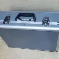 چمدان کارفلزی