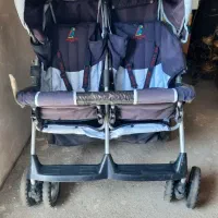 کالسکه دوقلو