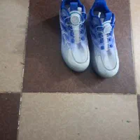 کفش چرخدار .اسکیت دار چراغ دار