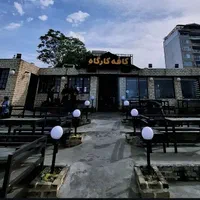 کمک باریستا با سابقه کار با ظاهری اراسته