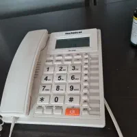 ۲ عدد تلفن رو میزی