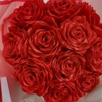 چند شاخه گل|گل مصنوعی|میانه, |دیوار