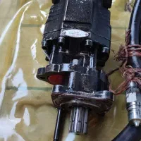 پمپ بقل گیربکس