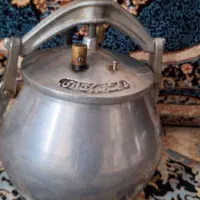 دیگ زودپز|ظروف پختوپز|تربتحیدریه, نواب صفوی|دیوار