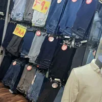 شلوار لی در طرح های مختلف