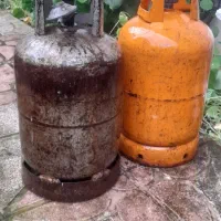 ۲ عدد کپسول بوتان و ایران گاز با رگلاتور