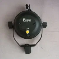 دو عدد نور ثابت دو عدد پایه|لامپ و چراغ|شاهین‌شهر, عطار|دیوار