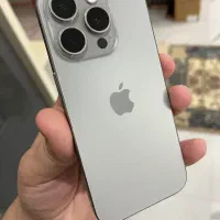 ایفون 15 pro پرو درحداک باتری۹۳٪