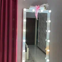 آیینه قدی لامپ دار