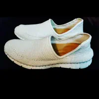 گیوه|کیف، کفش، کمربند|اصفهان, شیخ طوسی|دیوار