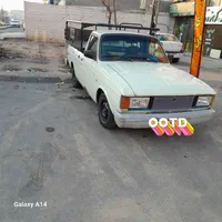وانت بار فردیس همراه با کارگر