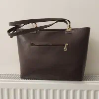 کیف جادار و بزرگ چرم طبیعی|کیف، کفش، کمربند|قدس, شهر‌قدس|دیوار