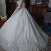 لباس عروس به همراه تاج و تور و ژپون و شنل|لباس|تهران, زهتابی|دیوار