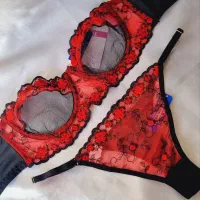 شورت و سوتین