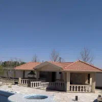 جوشکاری .و اجرای سقف های شیب‌دار. وساخت درب پنجره