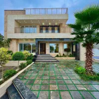 ویلا باغ تریپلکس ۳۰۰ متر شهرکی سندتکبرگ