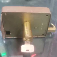 قفل درب حیاط