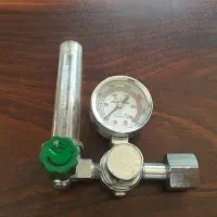 مانومتر اکسیژن و چرخ کپسول ۱۰ لیتری