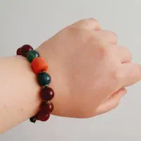 دستبند سنگی