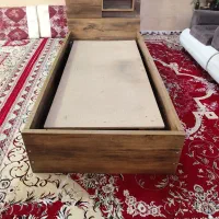 تخت یک نفره