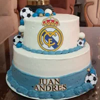 کیک خانگی تولد